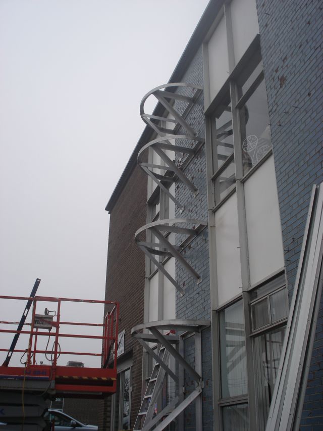 November 24, 2009